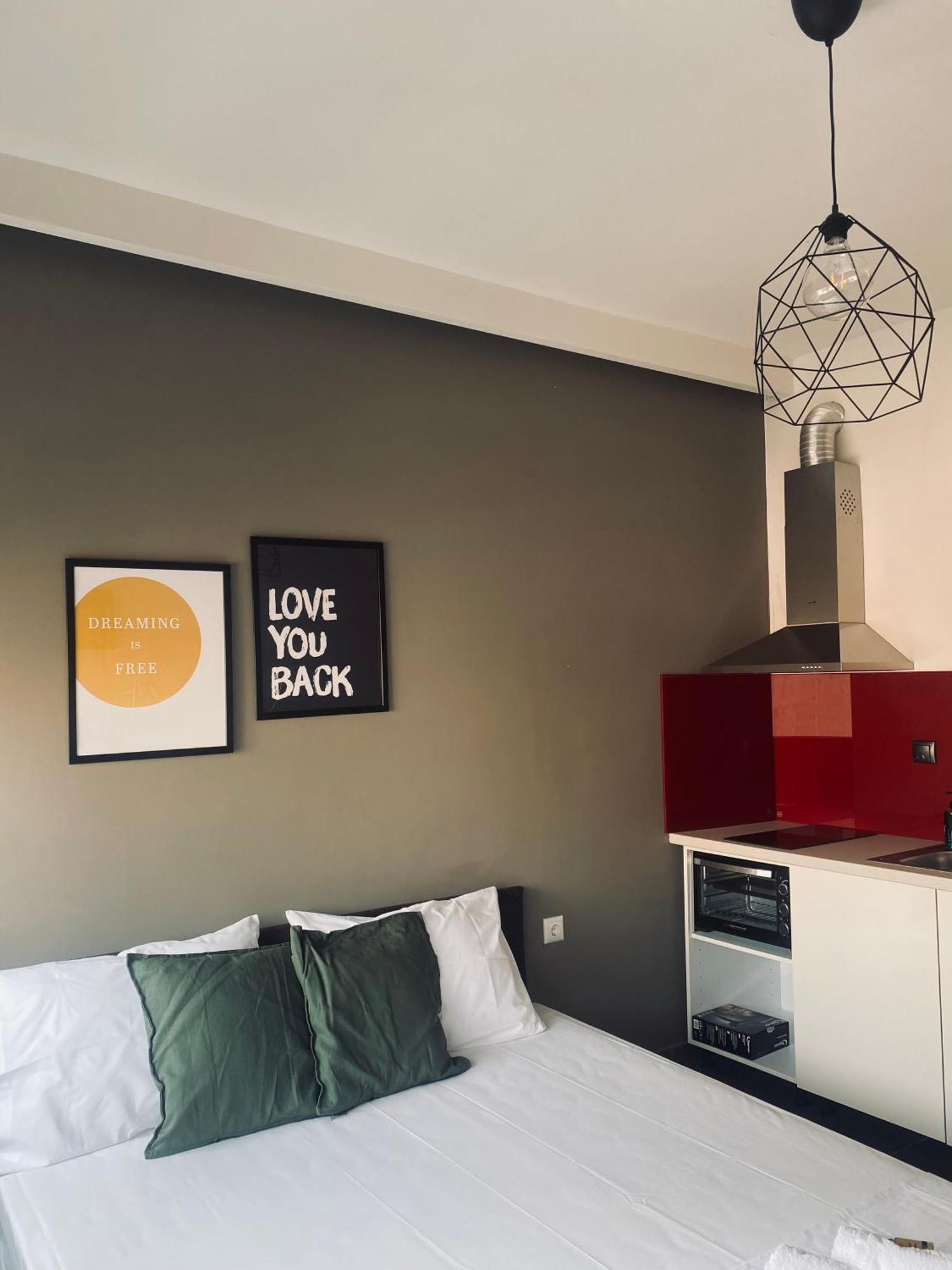 Rainbow Suites סלוניקי מראה חיצוני תמונה